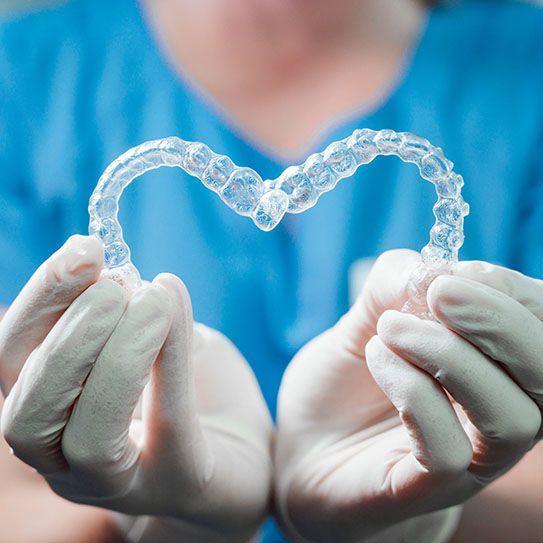 cosmetic dentist orthodontist near me clear aligners